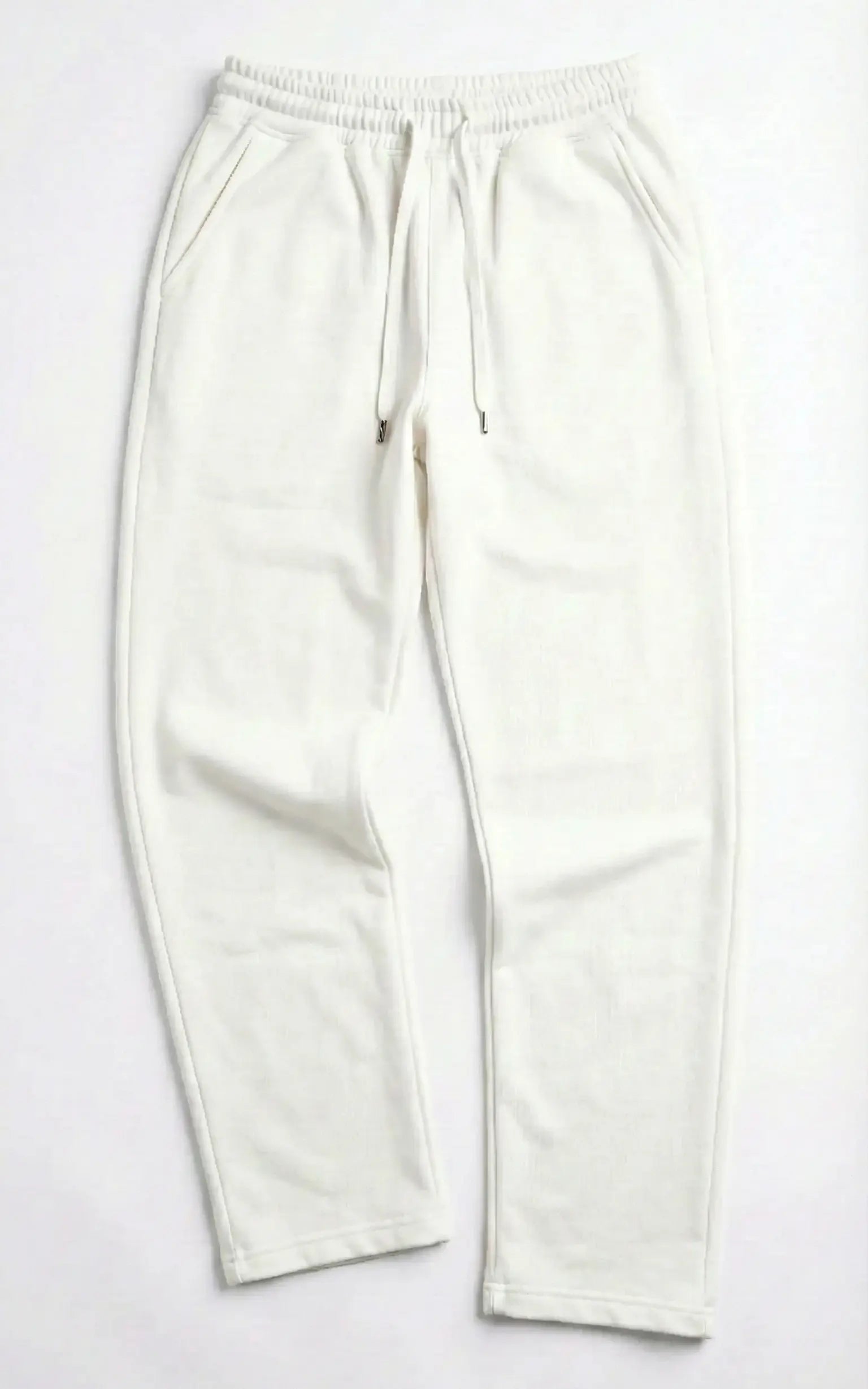 Men wearing white warm jogger
